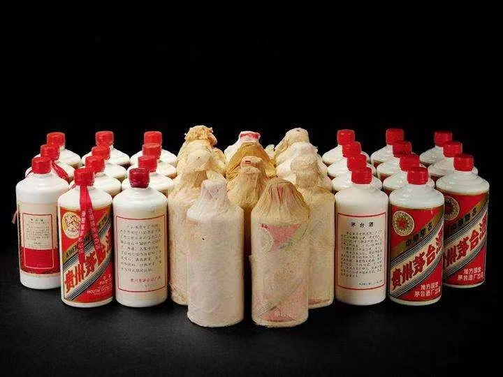 苏尼特右日照岚山回收酒价格哪里回收(附近上门回收茅台酒）?